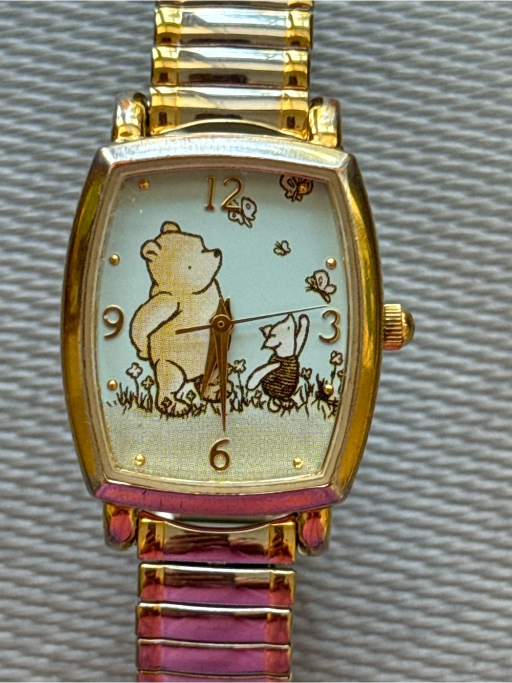 Vintage Gold Winnie the Pooh Stretch Watch